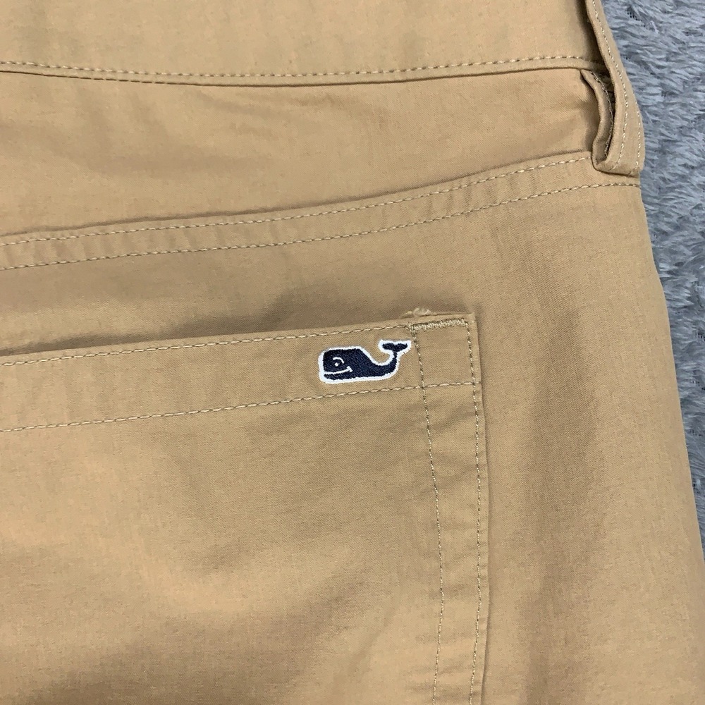 Vineyard Vines Performance Pants Mens 40x32 Tan Khaki Athletic Taper Stretch - Picture 11 of 12